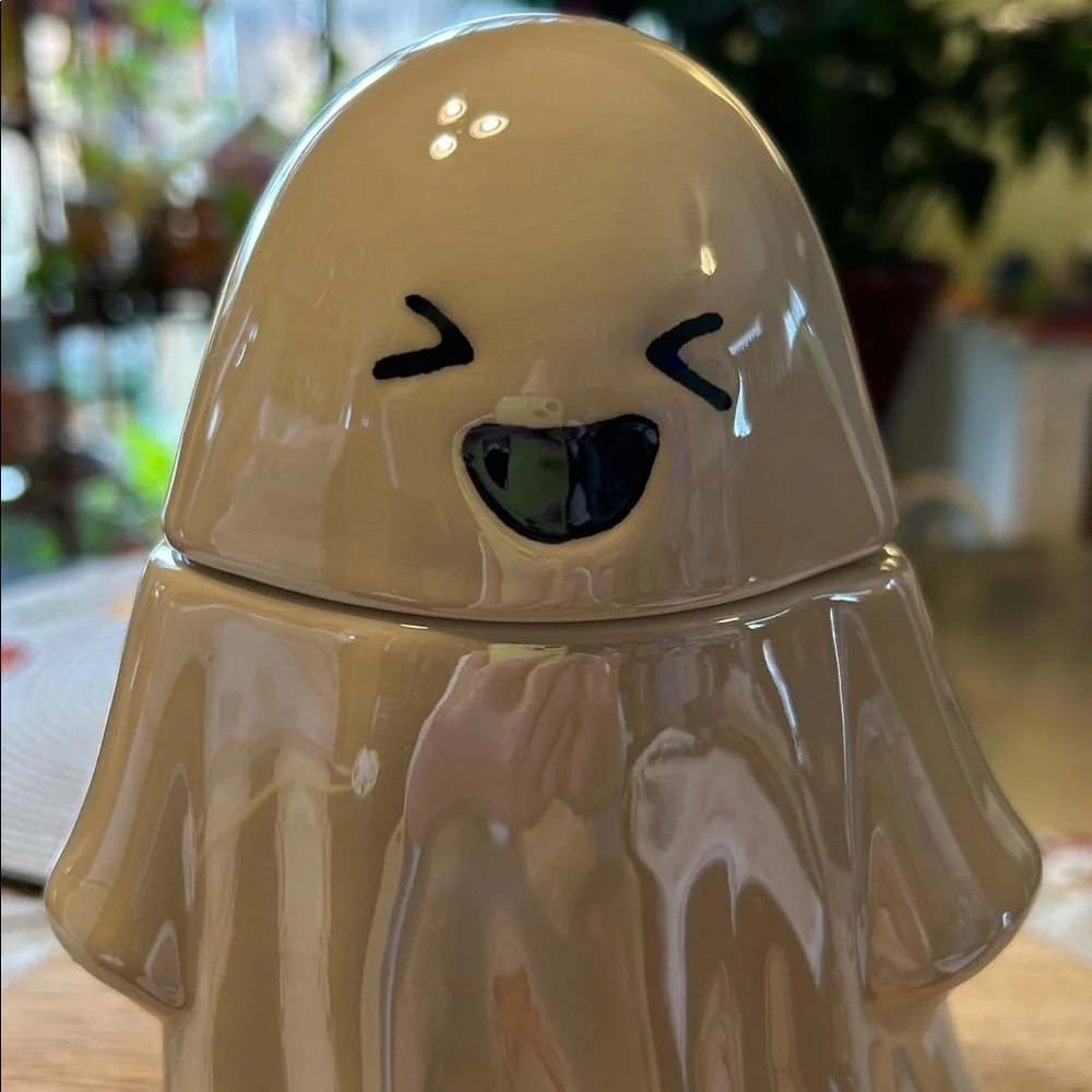 Smiling Ghost Mini Treat Jar NWT 19.6 Oz. Iridescent Finish 100% Earthenware